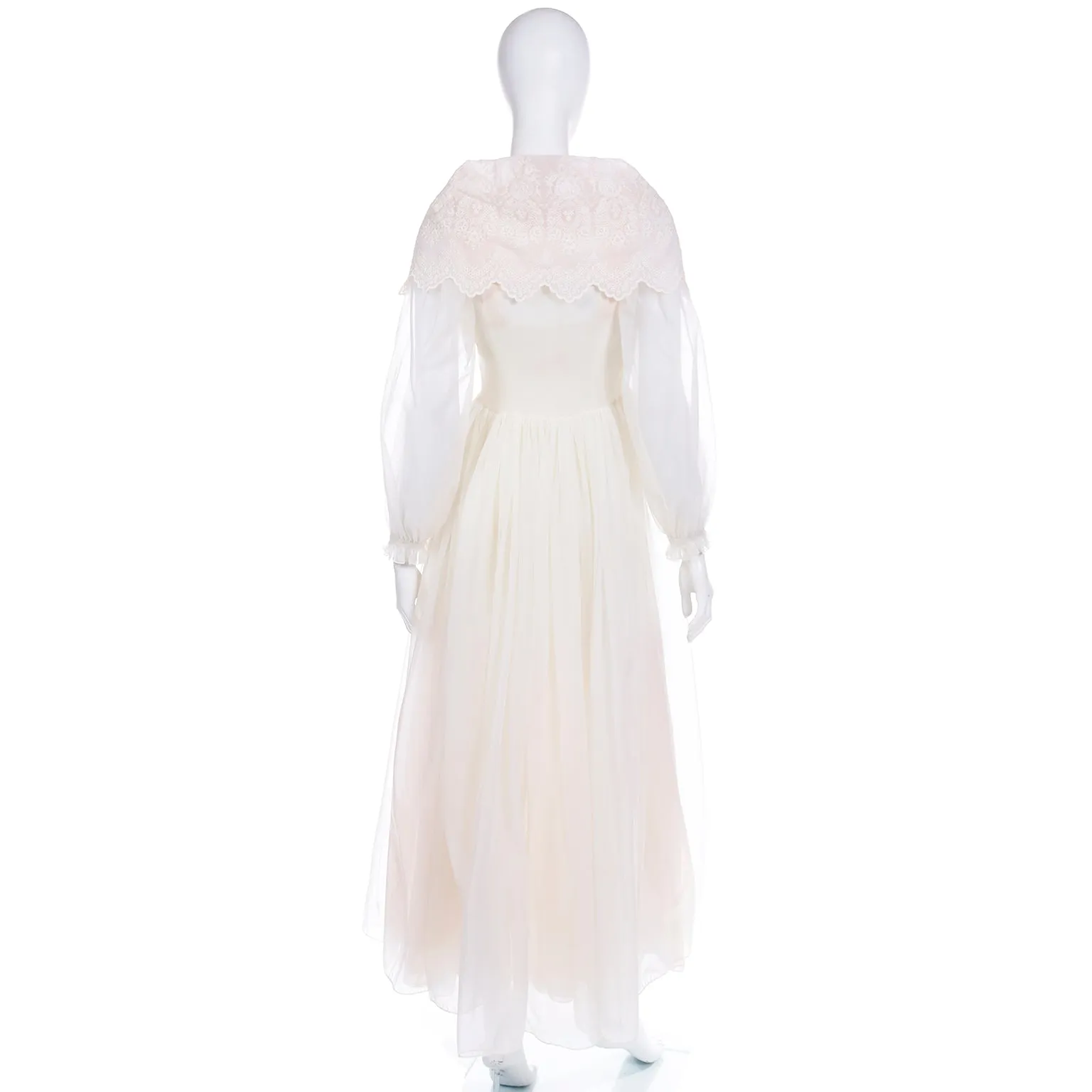 1950s Schiaparelli Pink & Ivory Nightgown and Peignoir Robe Set