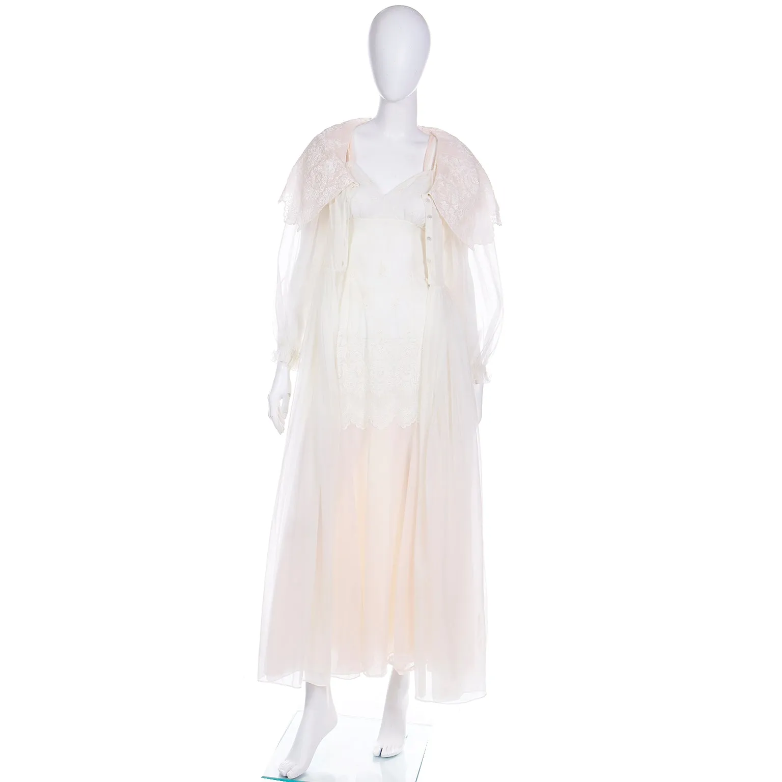 1950s Schiaparelli Pink & Ivory Nightgown and Peignoir Robe Set