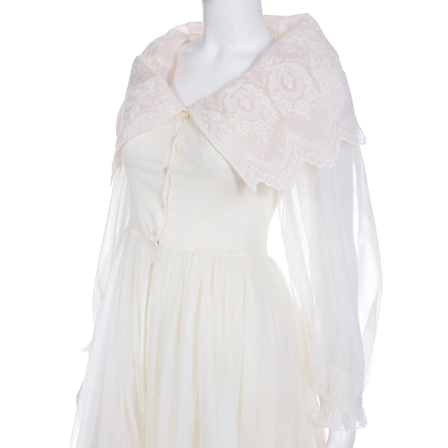 1950s Schiaparelli Pink & Ivory Nightgown and Peignoir Robe Set