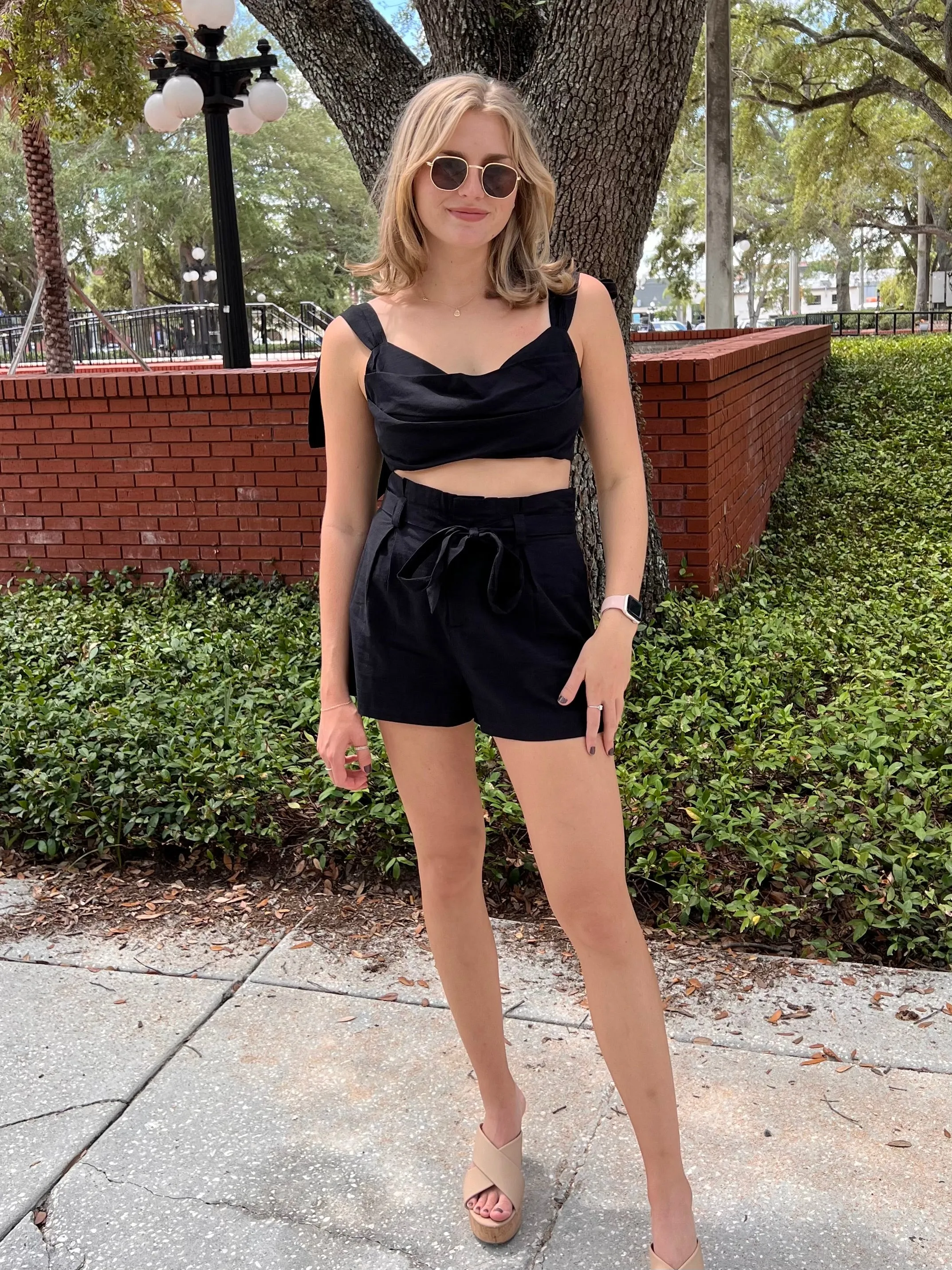 AMELIA PAPERBAG SHORTS IN BLACK