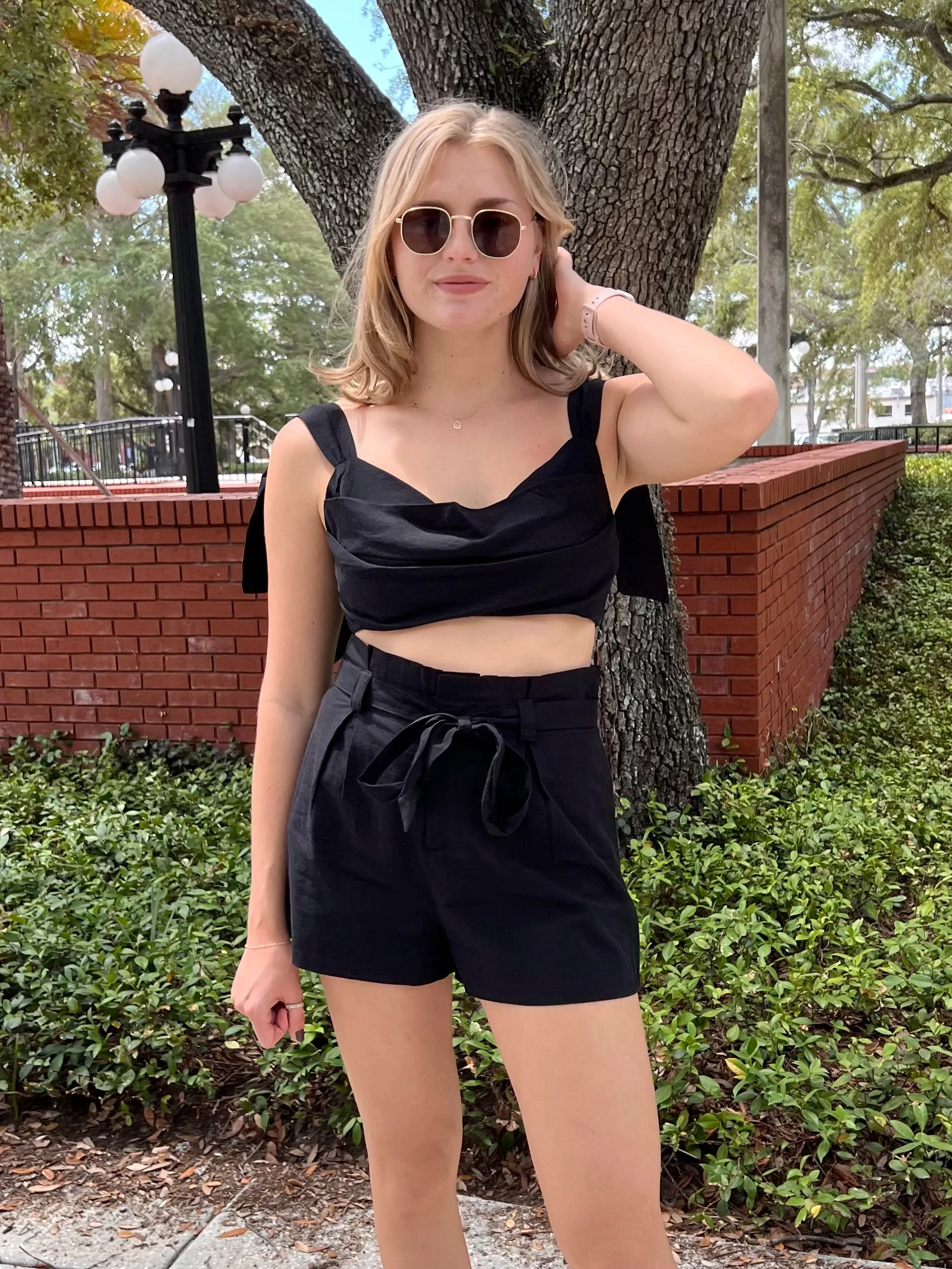 AMELIA PAPERBAG SHORTS IN BLACK