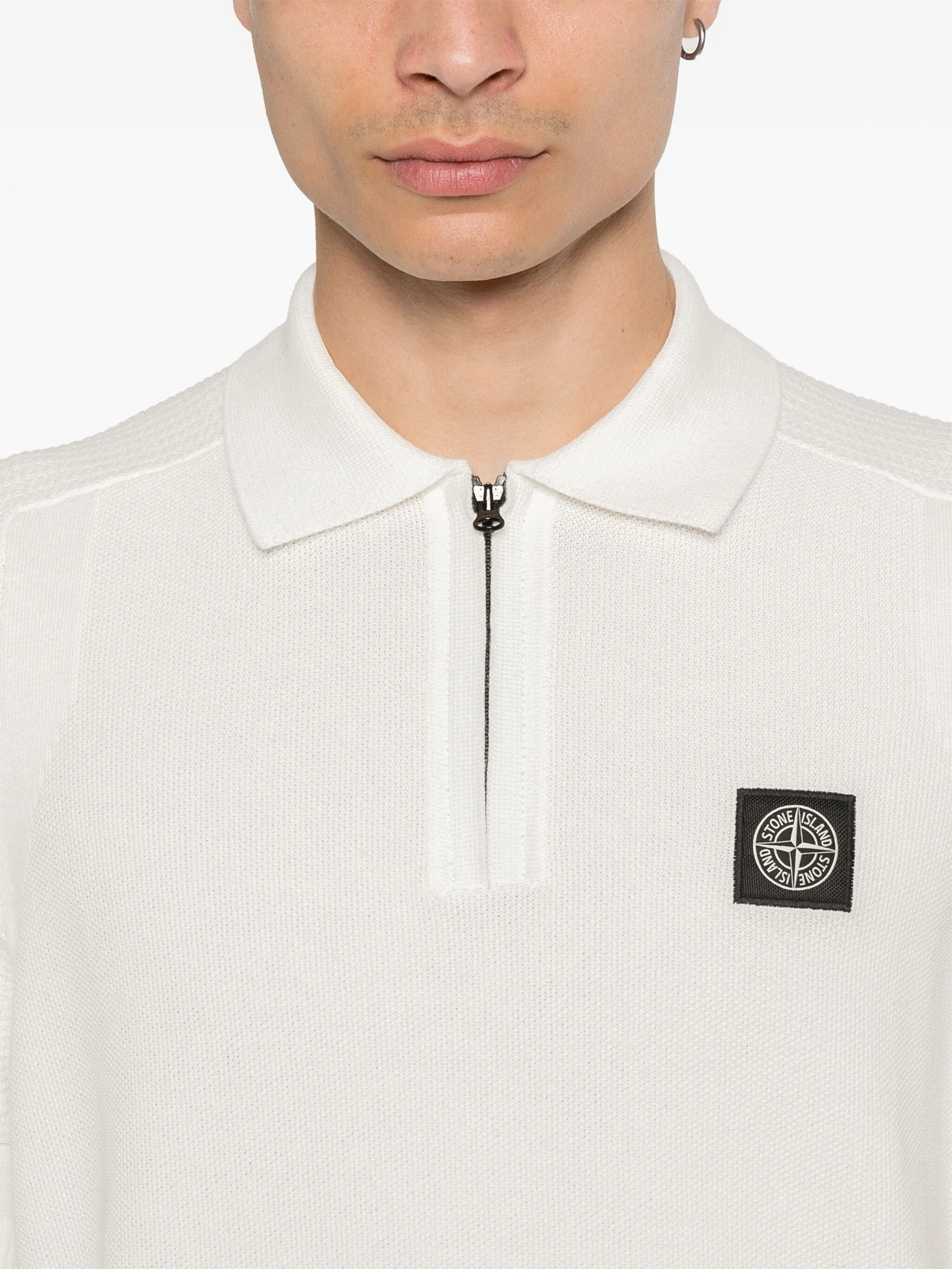 COMPASS-PATCH RIBBED PANELLING POLO SHIRT