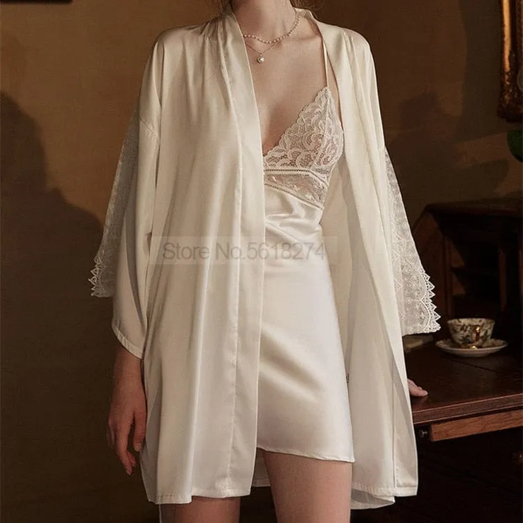 Everly Lace Robe Set