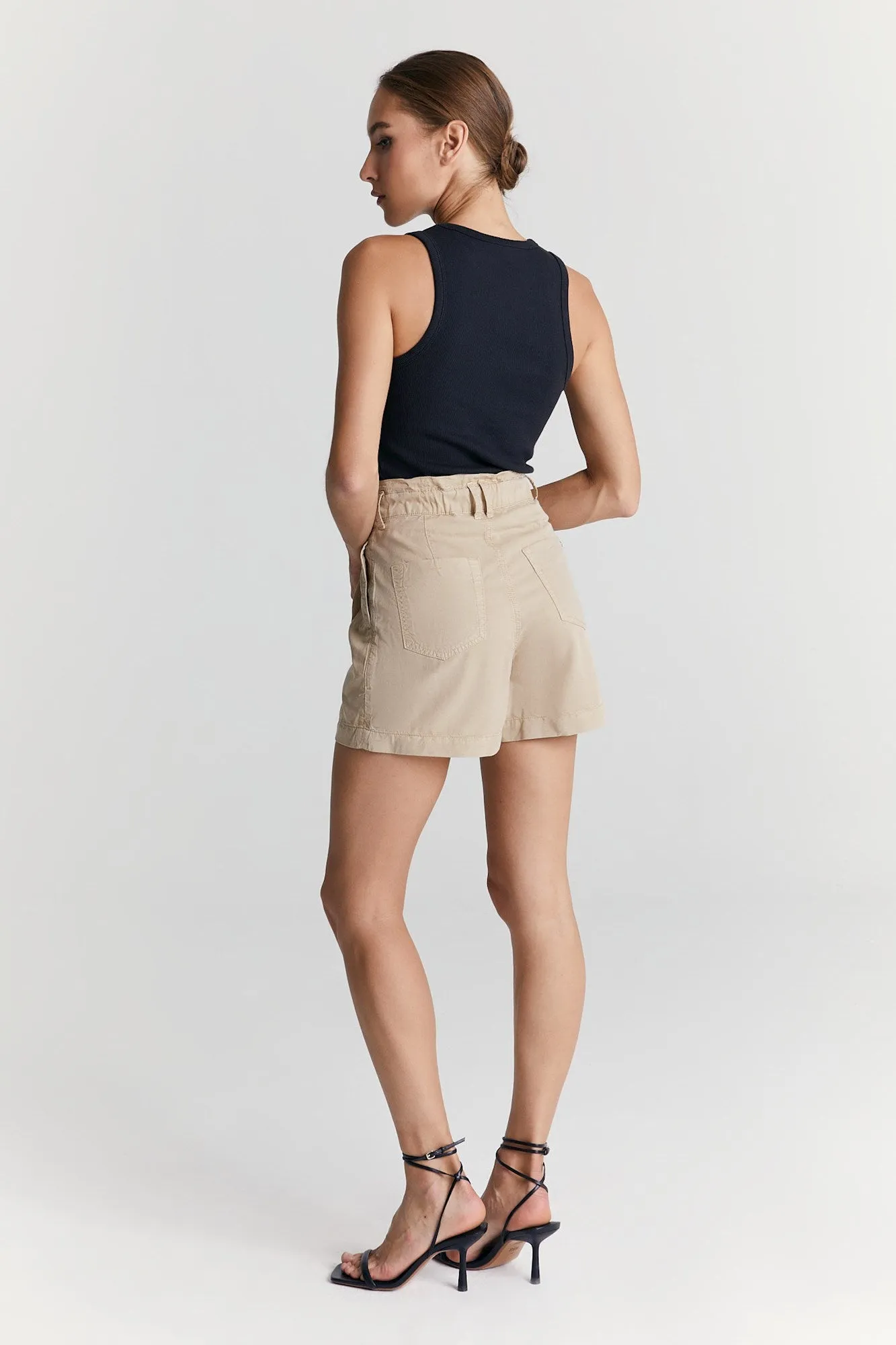 Judy - High Waist Paperbag Chino Shorts - Beige