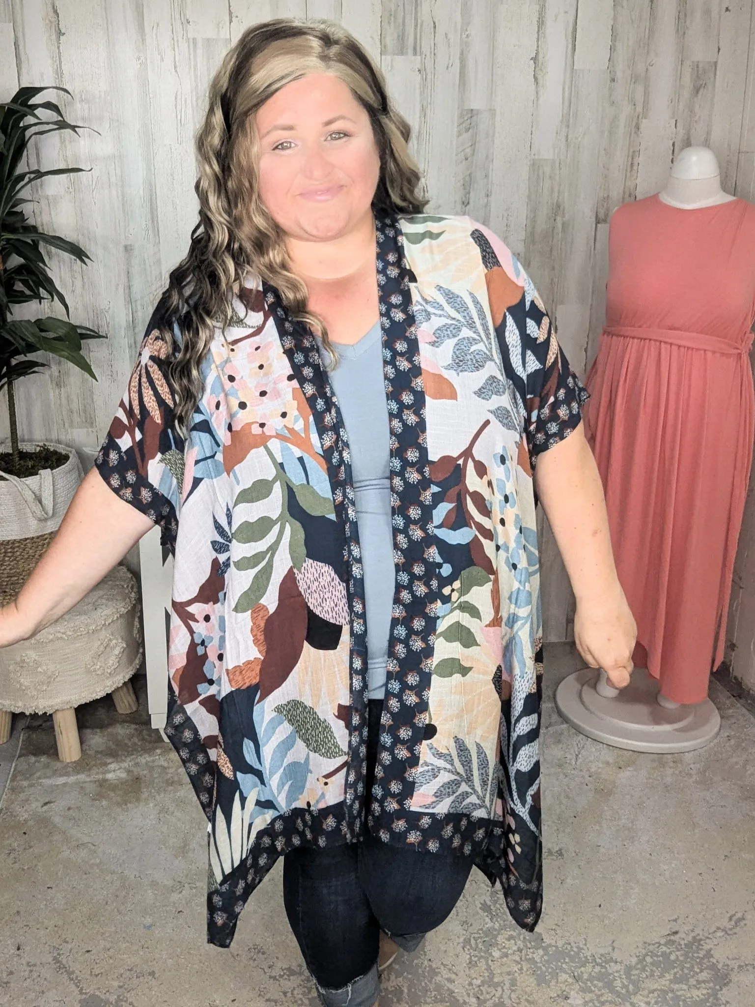 Nadia Mod Botanical Print Kimono in Navy Multi