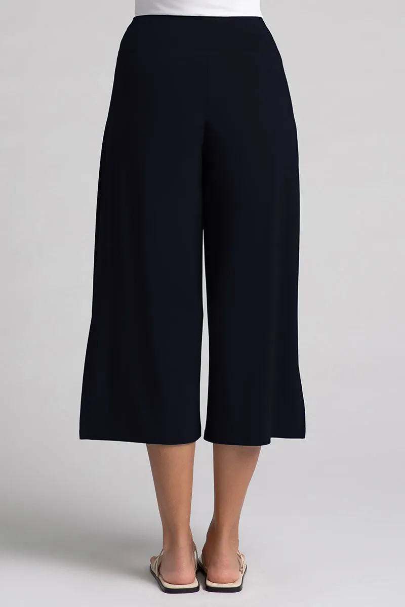 Side Slit Wide Capri | Navy