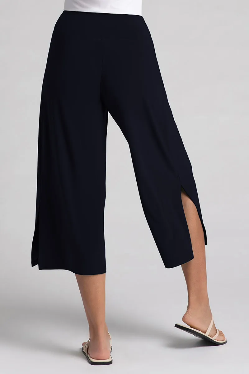 Side Slit Wide Capri | Navy