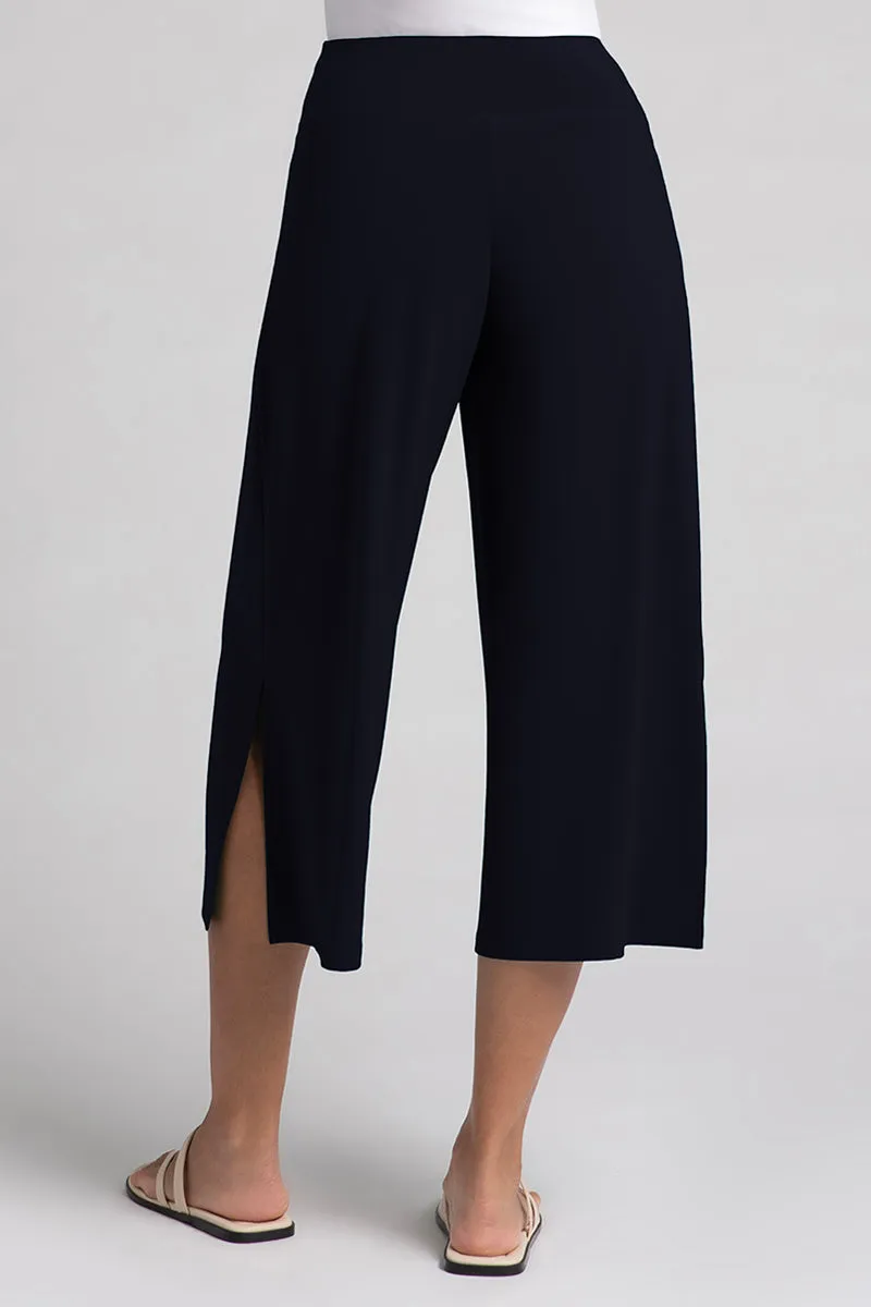 Side Slit Wide Capri | Navy